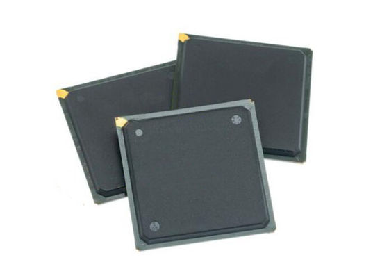 Puce programmable de circuit intégré du réseau prédiffusé de champ de 896-FBGA EP2C70F896C7N 260MHz