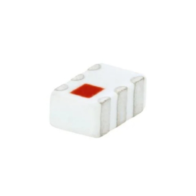 Module de communication sans fil HFCG-880 990 MHz - 8000 MHz 50Ω LTCC SMT Filtre à passage élevé