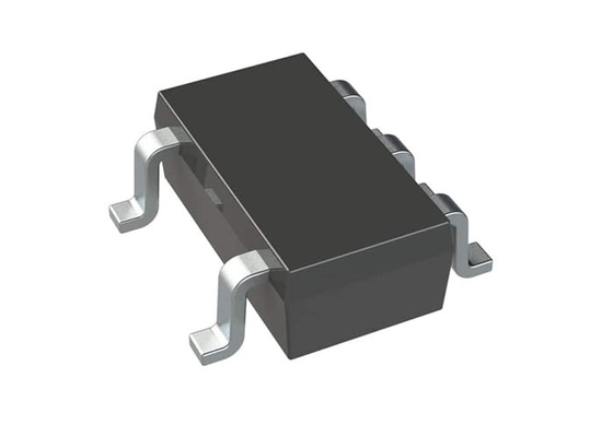 RAA2118034GP3 Circuit intégré puce 3,3 V 300 mA Régulateur abaisseur DC/DC à courant de repos ultra-faible