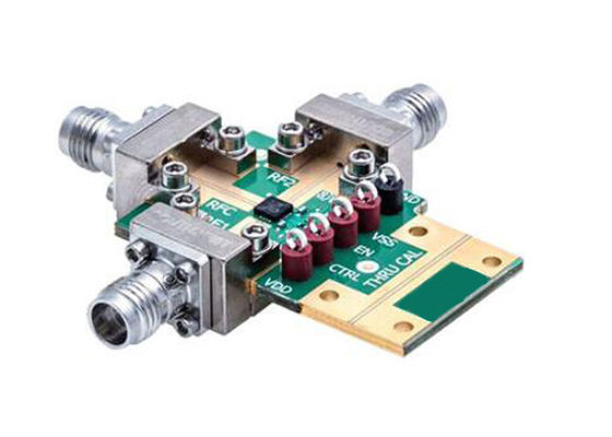 ADRF5020-EVALZ Solutions embarquées Les panneaux d'évaluation des commutateurs SPDT au silicium