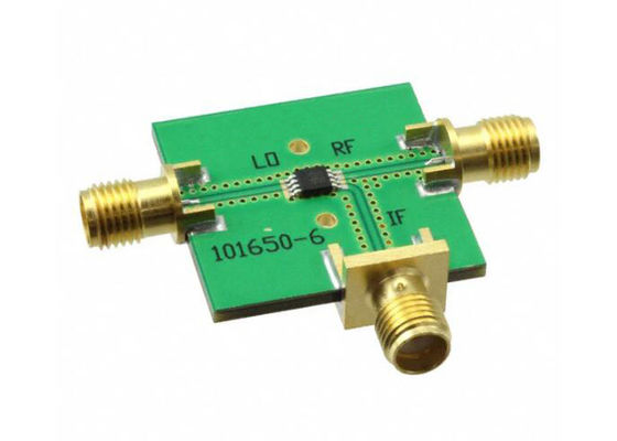 EV1HMC412BMS8G Carte d'évaluation de solutions embarquées pour le mélangeur HMC412BMS8GE