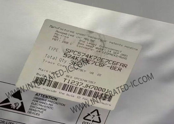 Microcontrôleur MCU tri-cœur 32 bits SPC574K72E7C6FAR pour applications automobiles