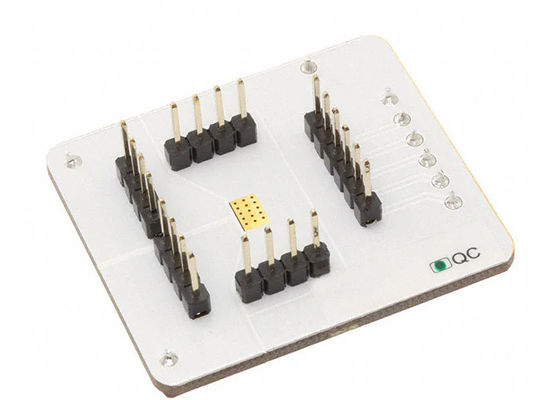 BTS7008-2EPA-DAUGH-BRD Carte d'évaluation d'extension de plateforme de gestion d'alimentation de commutateur pour solutions embarquées