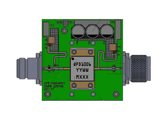 QPD1006EVB4 Solutions intégrées 450W 50V 1,2 GHz à 1,4 GHz GaN RF Conseil d'évaluation IMFET