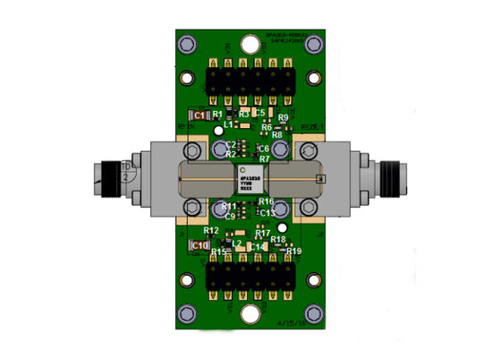 QPA1010PCB4B01 Solutions Embarquées Amplificateur de Puissance GaN 15W de 7,9 GHz à 11 GHz Carte d'Évaluation