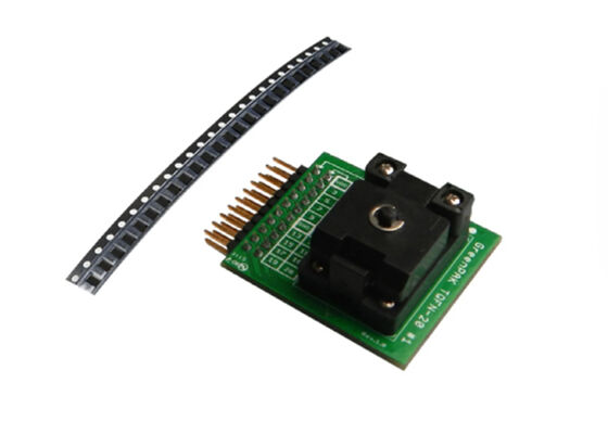 SLG46533V-SKT Solutions intégrées GreenPAK SLG46533V Kit de développement avec adaptateur de prise