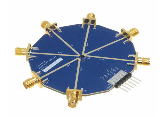 SKY13636-695EK1 Solutions embarquées - Carte d'évaluation de commutateur SP6T de 700 MHz à 3,8 GHz