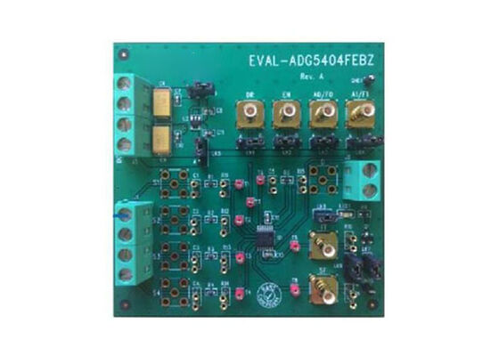 EVAL-ADG5404FEBZ Carte d'évaluation de solutions embarquées pour multiplexeur 4 canaux ADG5404F