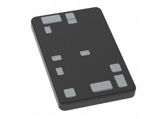 Puce de circuit intégré HMC8731, multiplicateur actif pour applications de génération d'horloge