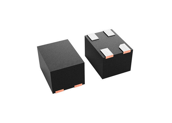 CDC6C025000ADLYRQ1 puce de circuit intégré de 1,8 V à 3,3 V basse puissance automobile LVCMOS sortie BAW oscillateur