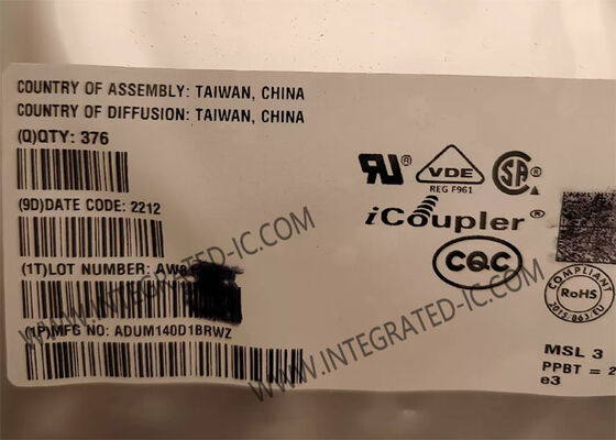 Puce de circuit intégré ADUM140D1BRWZ, isolateur numérique avec isolation 3750Vrms, 4 canaux, débit de données 150Mbps