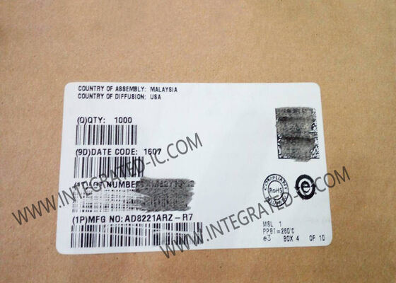 AD8221ARZ 825 kHz puce IC d'amplificateur d'instrumentation haute performance dans le paquet SOIC-8