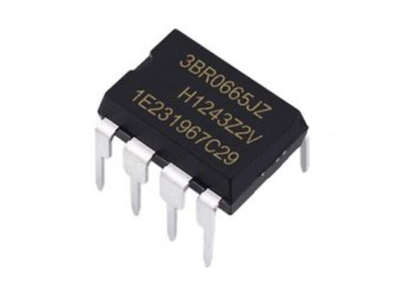 convertisseurs 8DIP 7Leads de C.C à C.A. de la puce ICE3BR0665JZ 65kHz du circuit intégré 650V