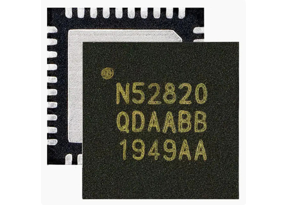 bâti de surface d'IC d'émetteur-récepteur de 2.4GHz 40-VFQFN BT IC NRF52820-QDAA-R7 rf