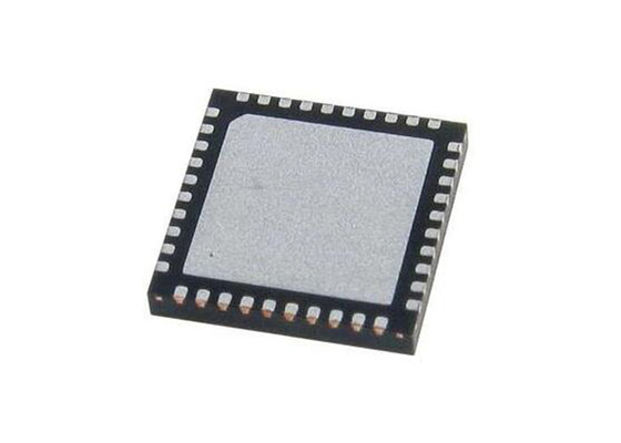 Conducteurs monolithiques 40-QFN d'éclairage de la poussée LED de la puce LT3966JUJ de circuit intégré