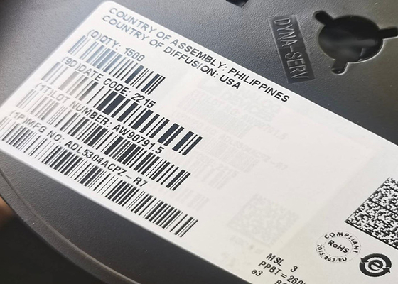 Puce de circuit intégré ADL5304ACPZ Convertisseur logarithmique à haute vitesse 200 dB 32-WFQFN