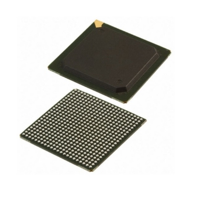 Réglage de porte programmable sur le terrain LCMXO2-4000ZE-2FG484C Automotive 206 I/O IC logique programmable