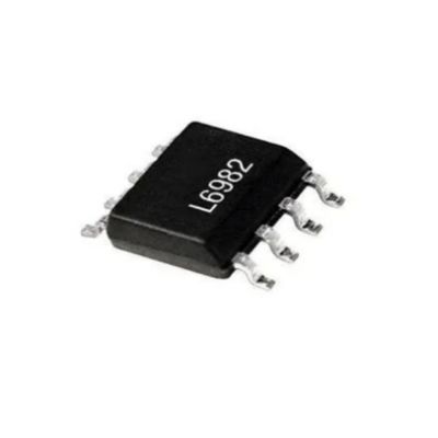 Puce de circuit intégré L6982N33DR 38V 2A Régulateur de commutation à puce IC 8-SOIC