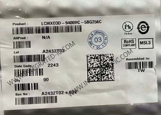 LCMXO3D-9400HC-5BG256C Porte programmable sur le terrain 256-LFBGA MachXO3D puces FPGA