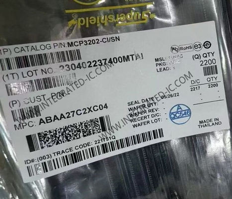 MCP3202-CI/SN puce de circuit intégré à 12 bits 100 kSPS double canal convertisseur analogique à numérique