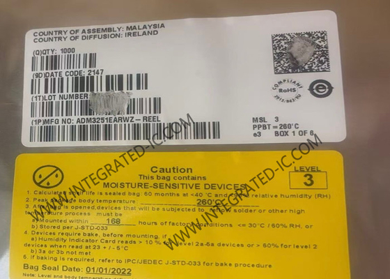 La puce ADM3251EARWZ de circuit intégré a isolé RS-232 à canal unique module de commande de ligne