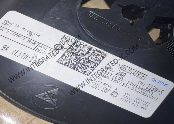 ADS7924IRTET puce de circuit intégré 2.2V 12 bits 4 canaux MicroPOWER convertisseur analogique-numérique avec interface I2C