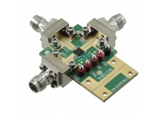 ADRF5021-EVALZ Solutions Embarquées Carte d'évaluation du commutateur SPDT en silicium ADRF5021