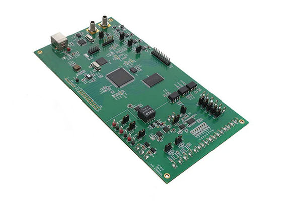 MAX1300AEVKIT Solutions intégrées 16 bits 115k échantillons par seconde ADC Board d'évaluation