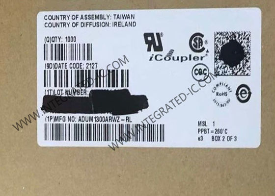 Circuit intégré ADUM1300ARWZ, isolateur numérique avec isolation de 2500Vrms, triple canal et débit de données de 1 Mb/s, en boîtier SOIC16