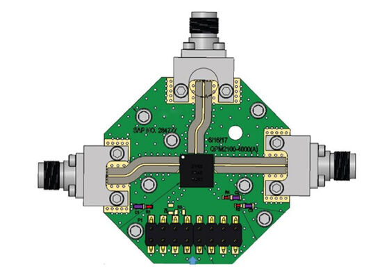 Carte d'évaluation du module multi-puce VGA de réception en bande S pour solutions embarquées QPM2101EVB