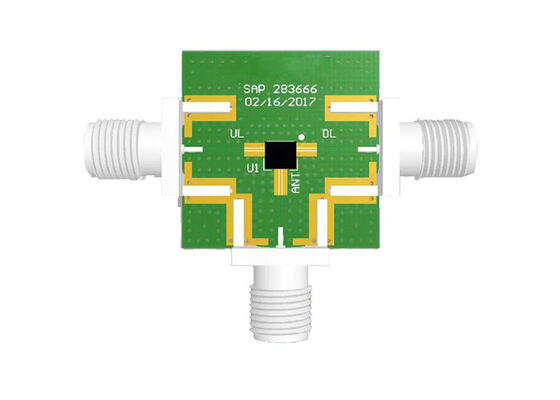 QPQ6108EVB Solutions embarquées - Carte d'évaluation du duplexeur TC-SAW FDD Bande 8 haute performance