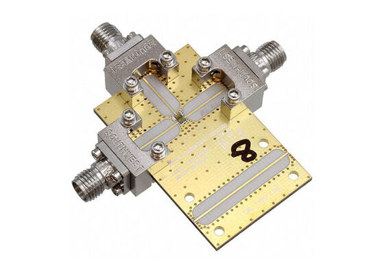 MASW-002103-001SMB Solutions intégrées MASW-002103 Conseil d'évaluation des commutateurs SPDT au silicium