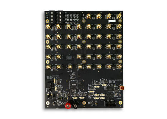 RC32614A-EVK Kit d'évaluation du synchroniseur système ClockMatrix RC32614A pour solutions embarquées