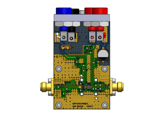 QPD1022EVB03 Tableau d'évaluation des transistors RF à courant continu de 10 W à 12 GHz
