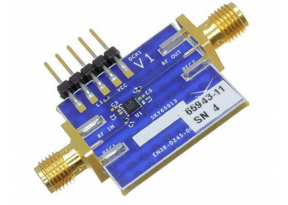 SKY65943-11EK1 Solutions intégrées 1,559 GHz à 1,606 GHz Front End - Carte d'évaluation