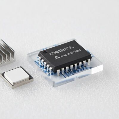 ADN8834ACBZ puce de circuit intégré 1.5A Contrôleur TEC de courant de sortie pour contrôle de refroidisseur thermoélectrique avec tension d'alimentation 2,7V ~ 5,5V