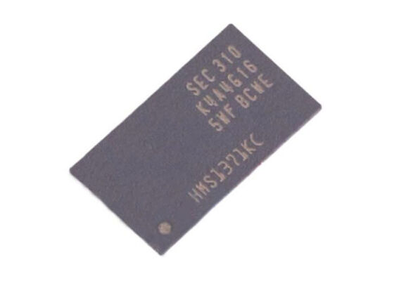 K4A4G165WF-BCWE 4 Gb DDR4 SDRAM Memory IC Chip avec débit de données de 3200 Mbps dans un boîtier FBGA-96