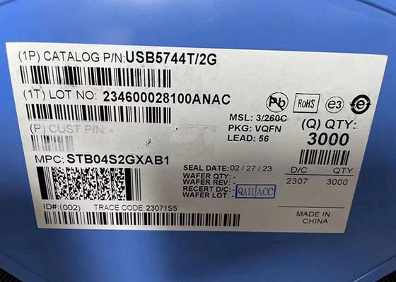 Interface 56-VQFN d'USB 3,0 de contrôleur de hub de la puce USB5744T/2G 4-Port USB de circuit intégré