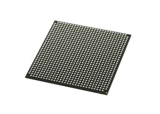 Puce programmable de circuit intégré du réseau prédiffusé du champ MachXO3 LCMXO3LF-9400E-6BG484I