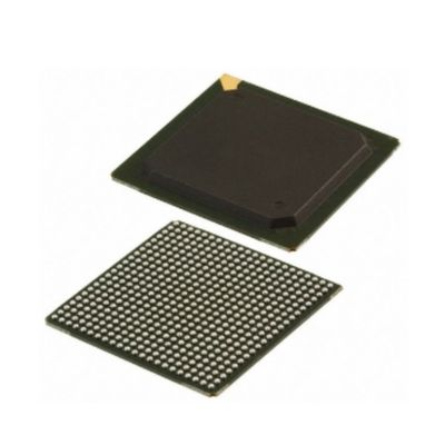 Array de porte programmable sur le terrain LCMXO2-7000HC-6FG484I 550 Kbit logique programmable intégrée FPGA IC