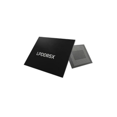 La carte mémoire est une carte mémoire de type K3KL4L40EM-BGCU 96Gbit à faible puissance DRAM LPDDR5X