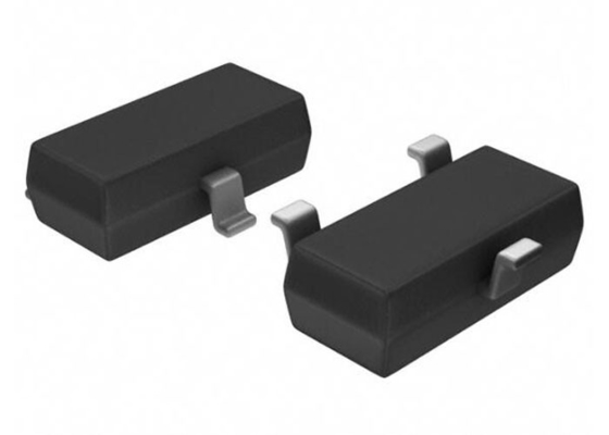 ADPL62083UR44Q circuit intégré puce de surveillance circuit 235mW moniteurs d'alimentation unique